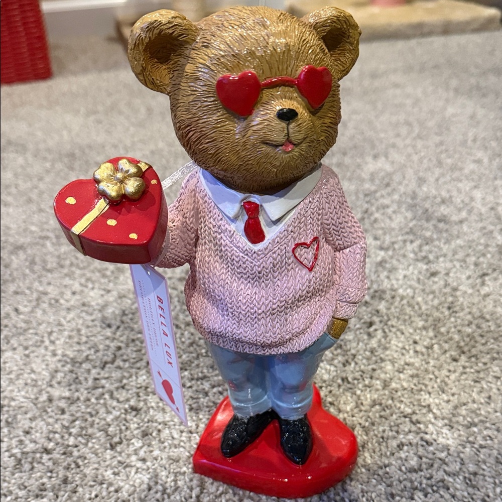 NWT Valentines Day Teddy Bear Figurine with Red Heart Marshalls Viral and Tjmaxx